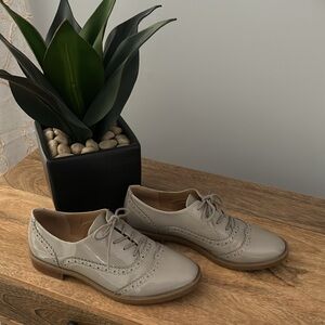 Franco Sarto Women’s Patent Leather Oxfords 6.5